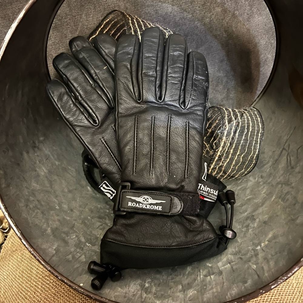 NWOT RoadKrome Big Bore Black Leather Riding Gloves Size M